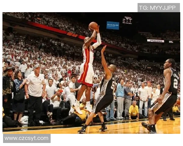 2013年NBA总决赛第六场热火对决马刺精彩回顾与赛况分析