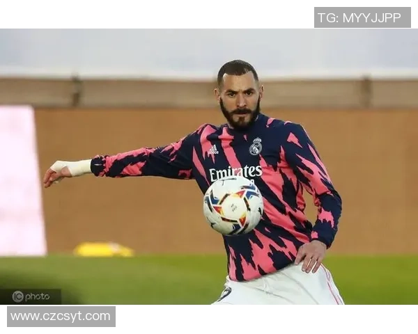 本泽马松口谈法国队回归：世界杯呼唤必应战